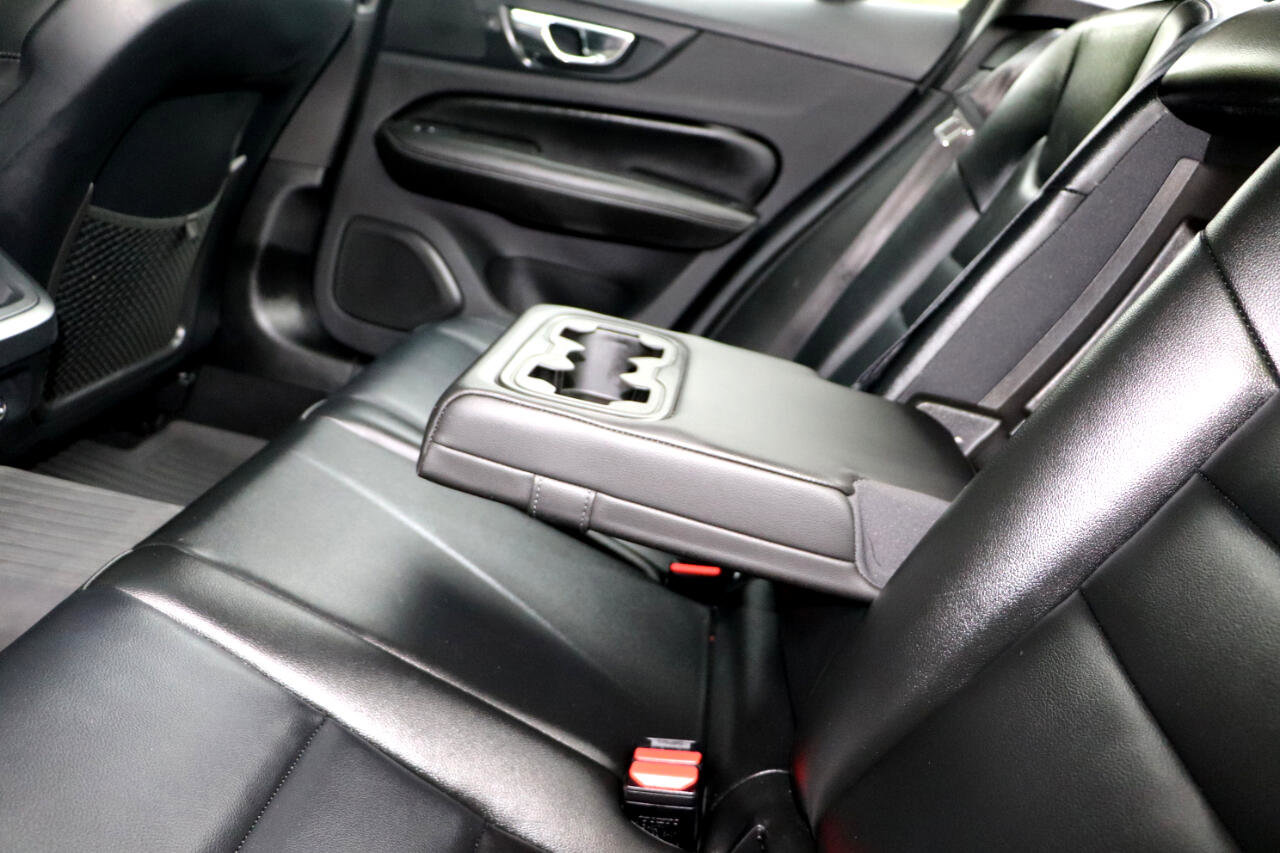 Used 2019 Volvo S60 T6 Momentum w/ Premium Package image 16