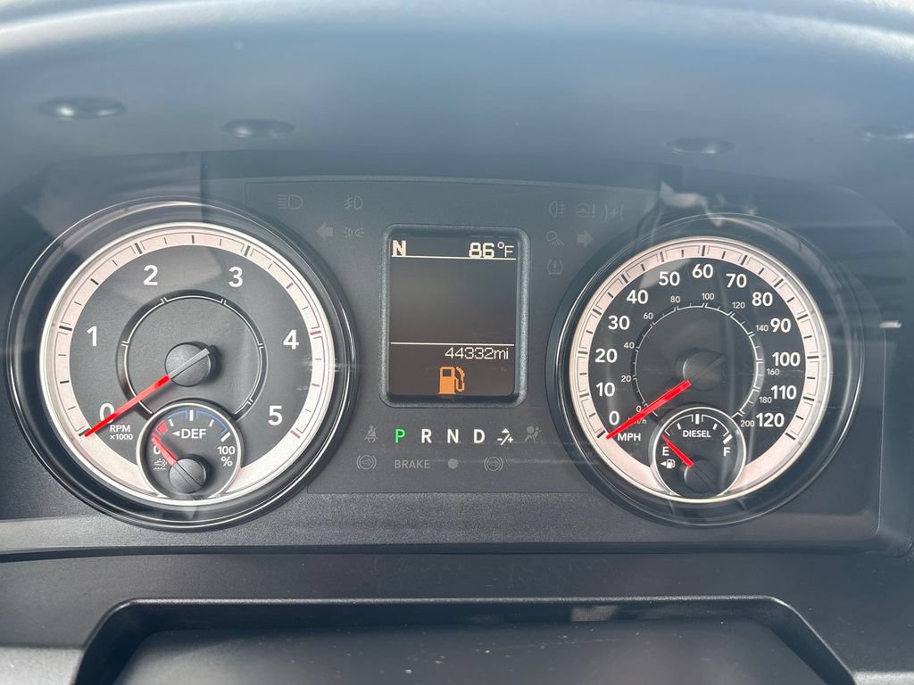 Used 2018 RAM 5500 Tradesman w/ Power & Remote Entry Group RWD image 19