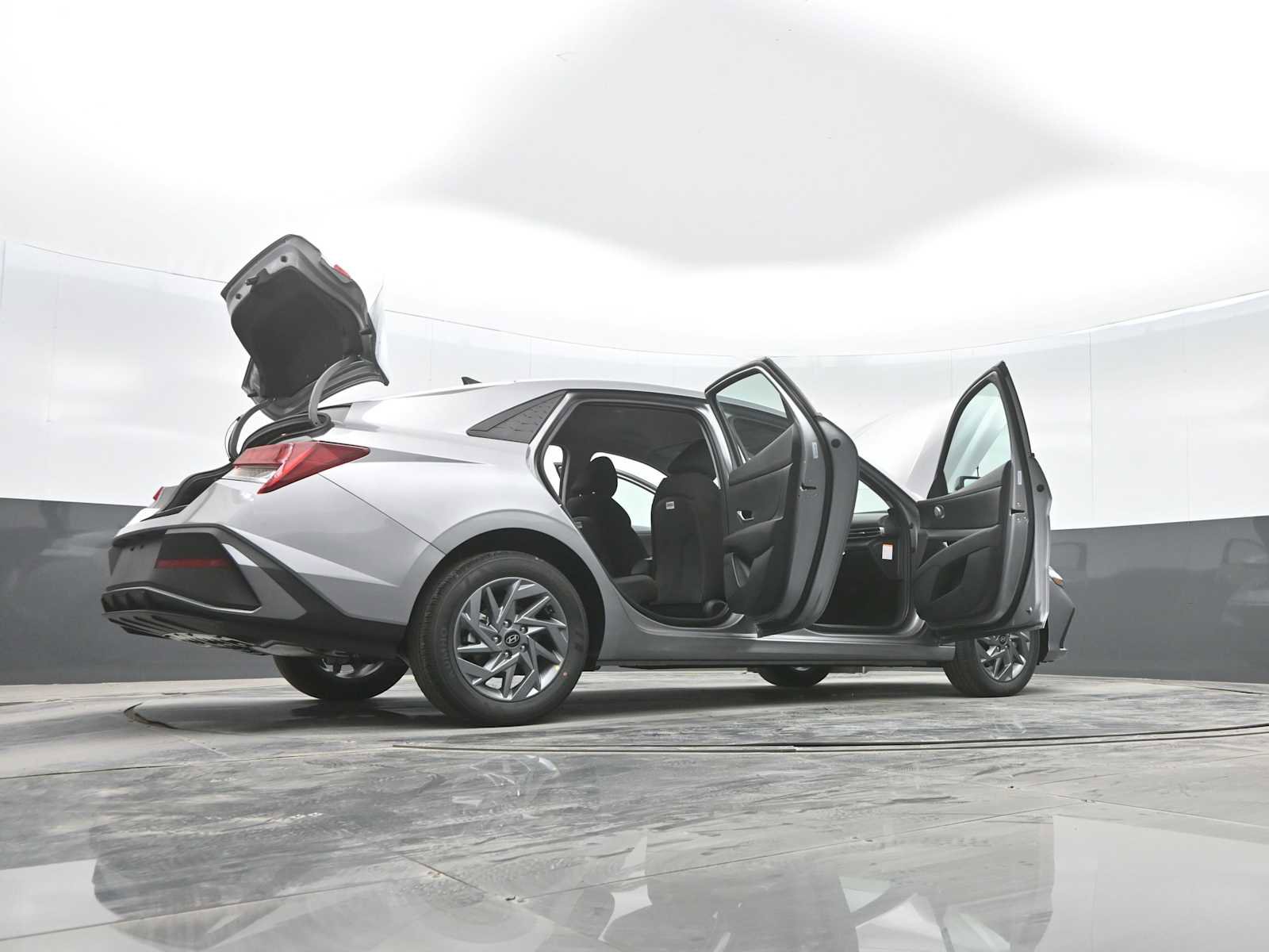 New 2026 Hyundai Elantra Blue image 31