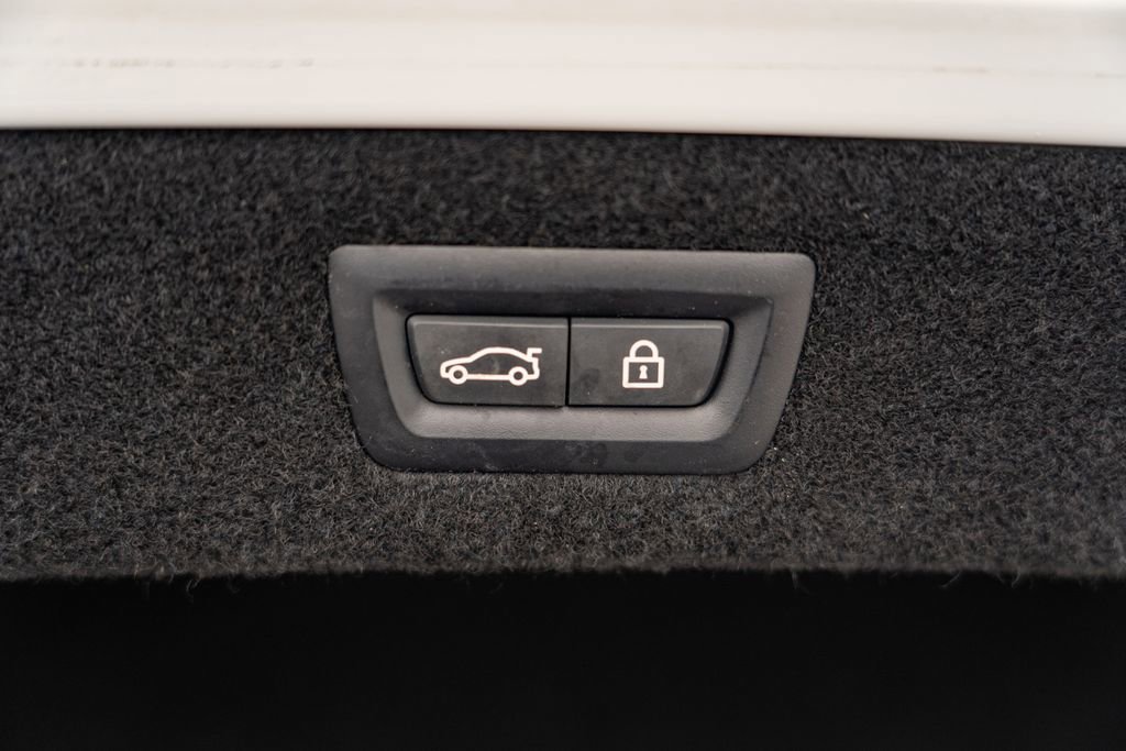 Used 2023 BMW M850i Gran Coupe xDrive w/ M Carbon Exterior Package image 10