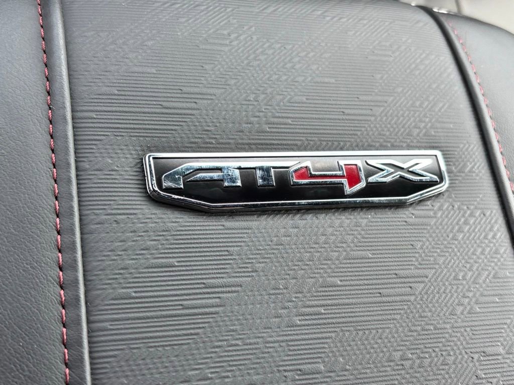 Used 2025 GMC Sierra 2500 AT4X image 22