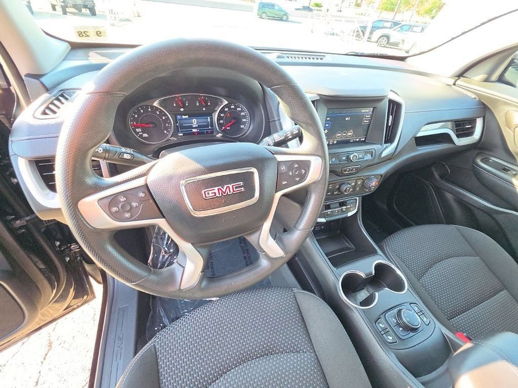 Used 2023 GMC Terrain SLE w/ Driver Convenience Package AWD/4WD image 9