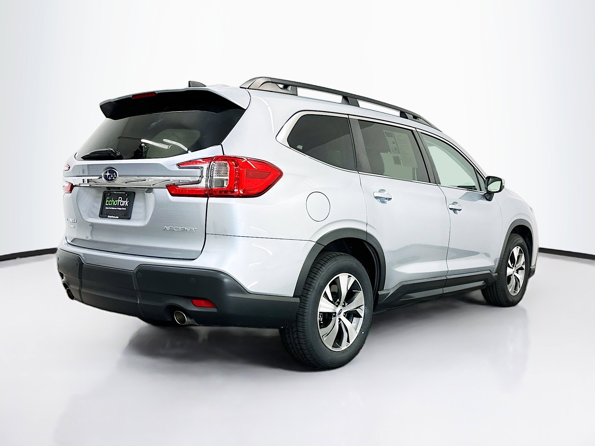 Used 2023 Subaru Ascent Premium w/ Convenience Package AWD/4WD image 9