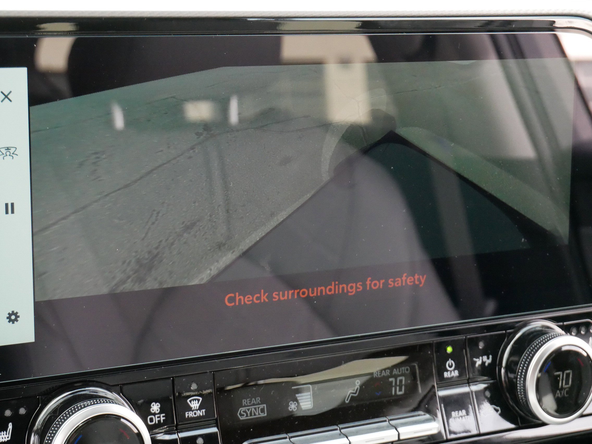 Certified 2026 Toyota Highlander Platinum AWD/4WD image 33