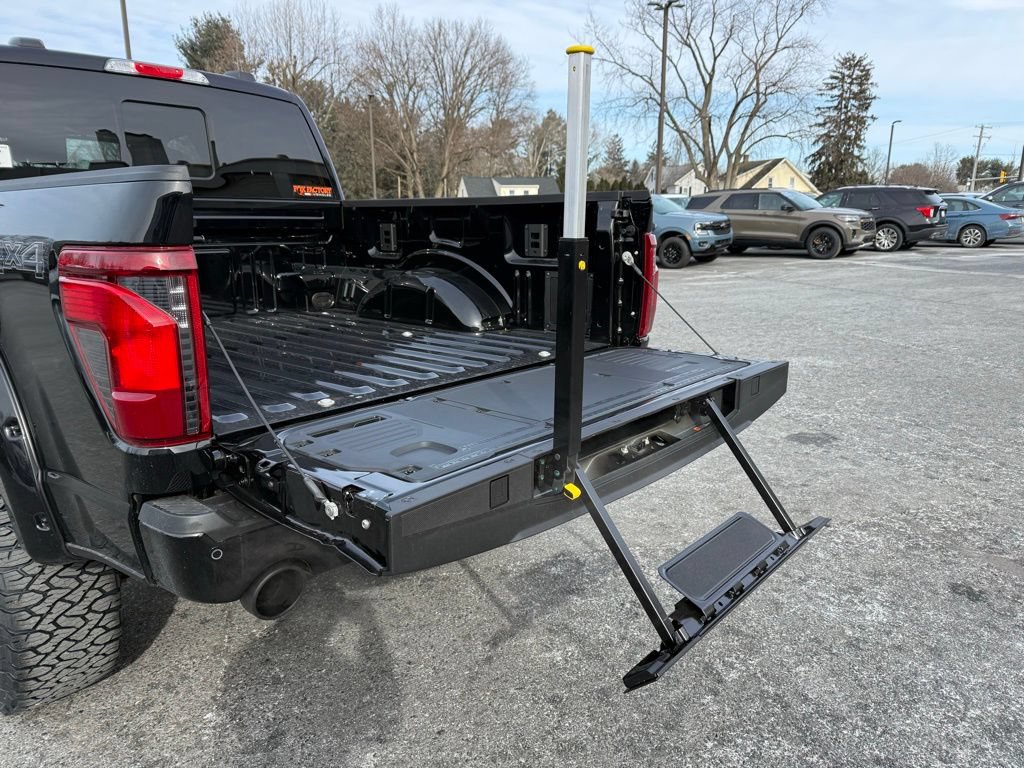 New 2025 Ford F150 XLT w/ Equipment Group 303A High AWD/4WD image 31