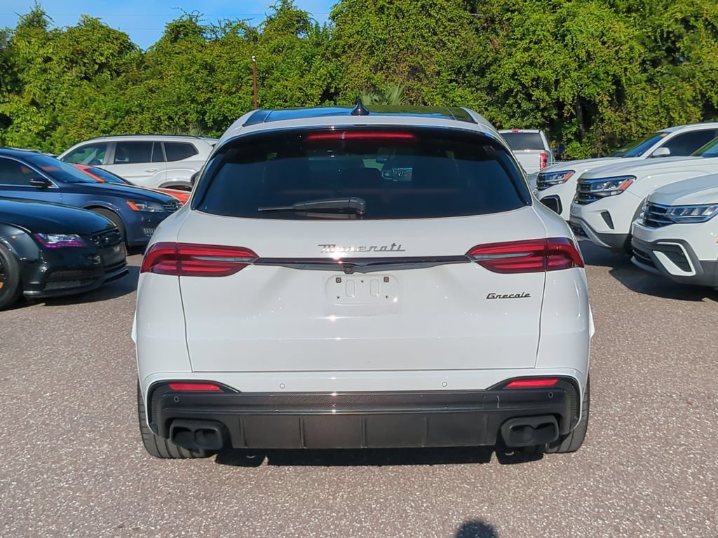Used 2024 Maserati Grecale Trofeo AWD/4WD image 4