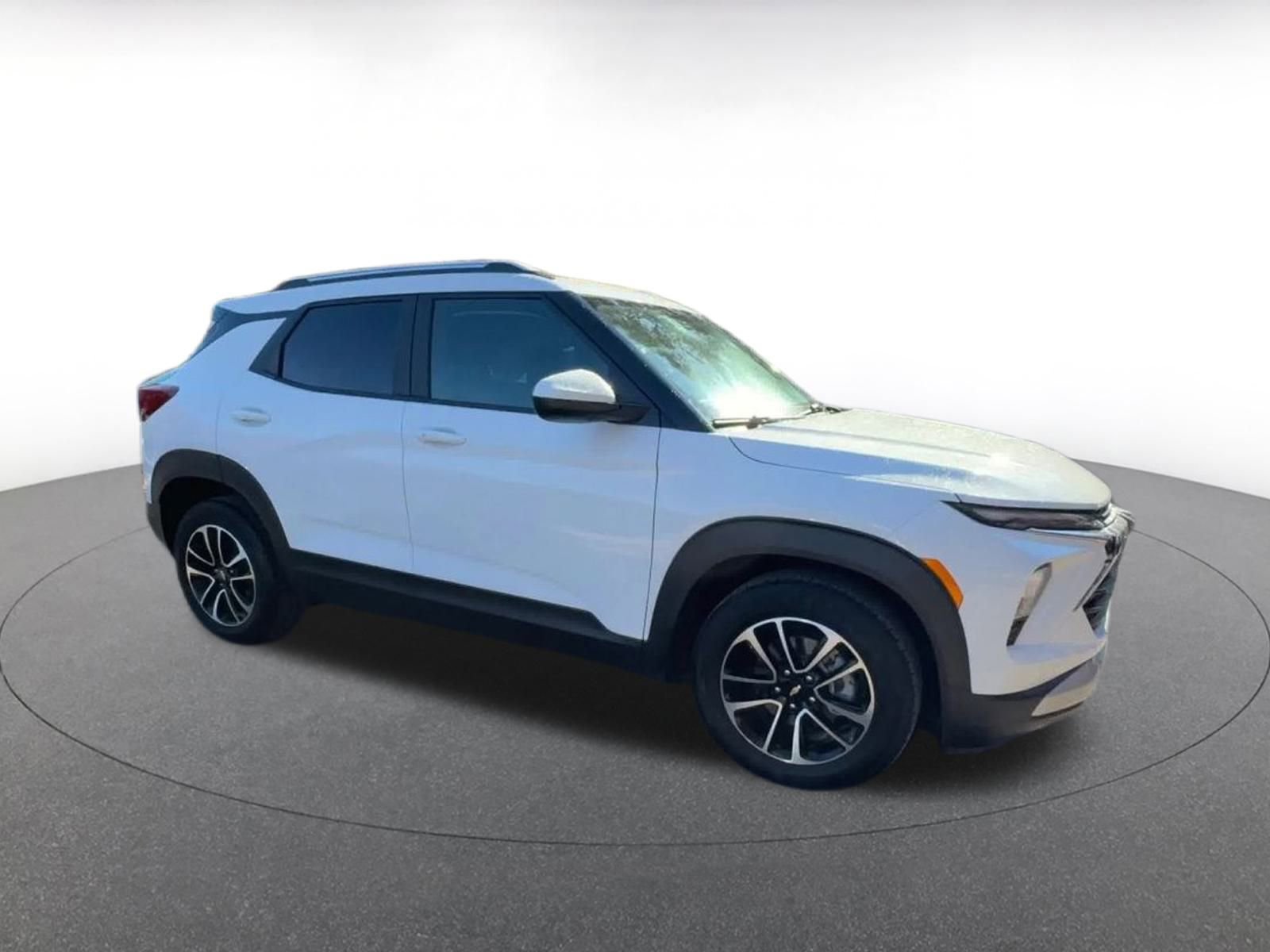 Used 2025 Chevrolet TrailBlazer LT image 7