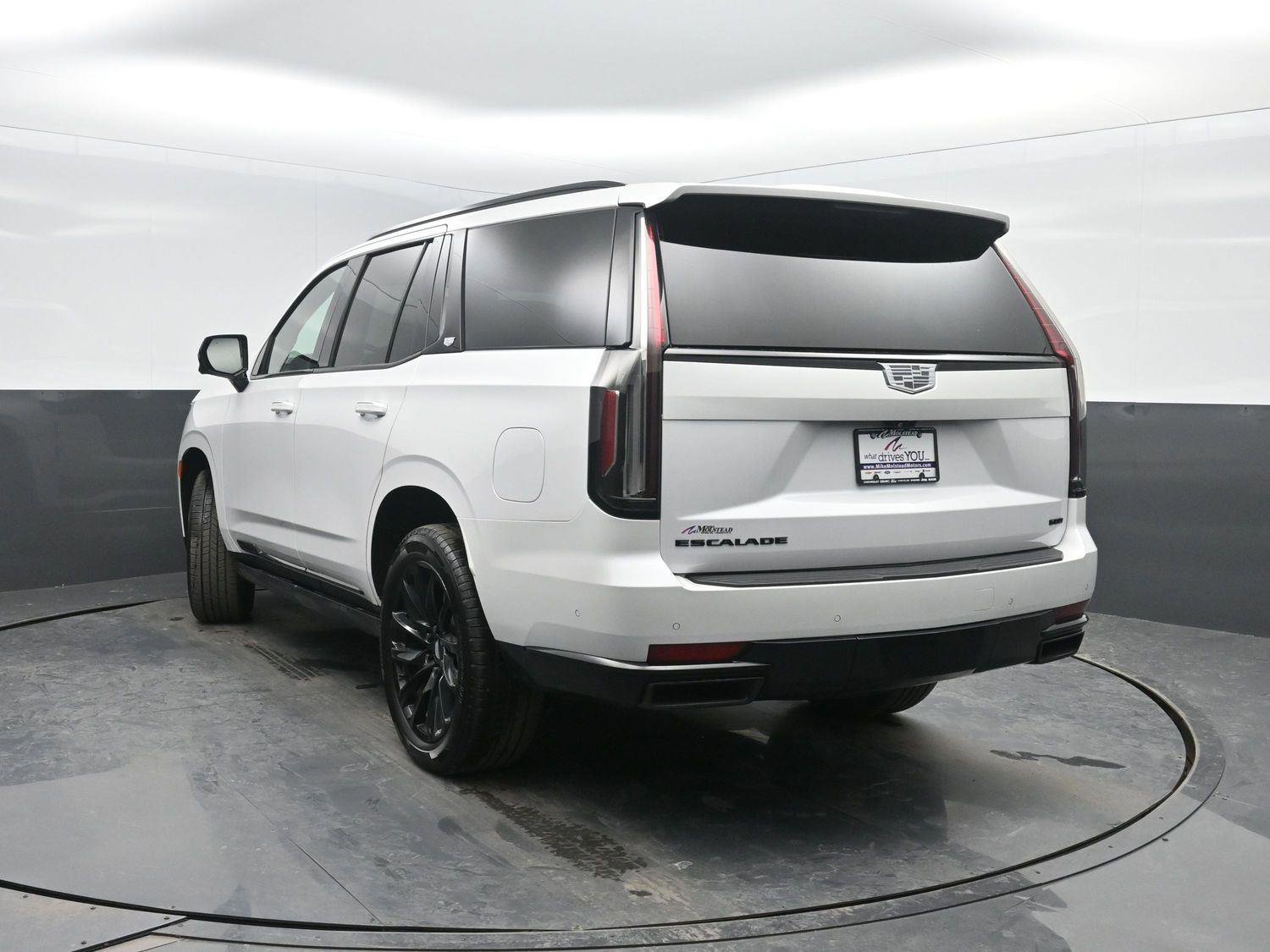 Used 2023 Cadillac Escalade Sport Platinum w/ LPO, ONYX Package image 50