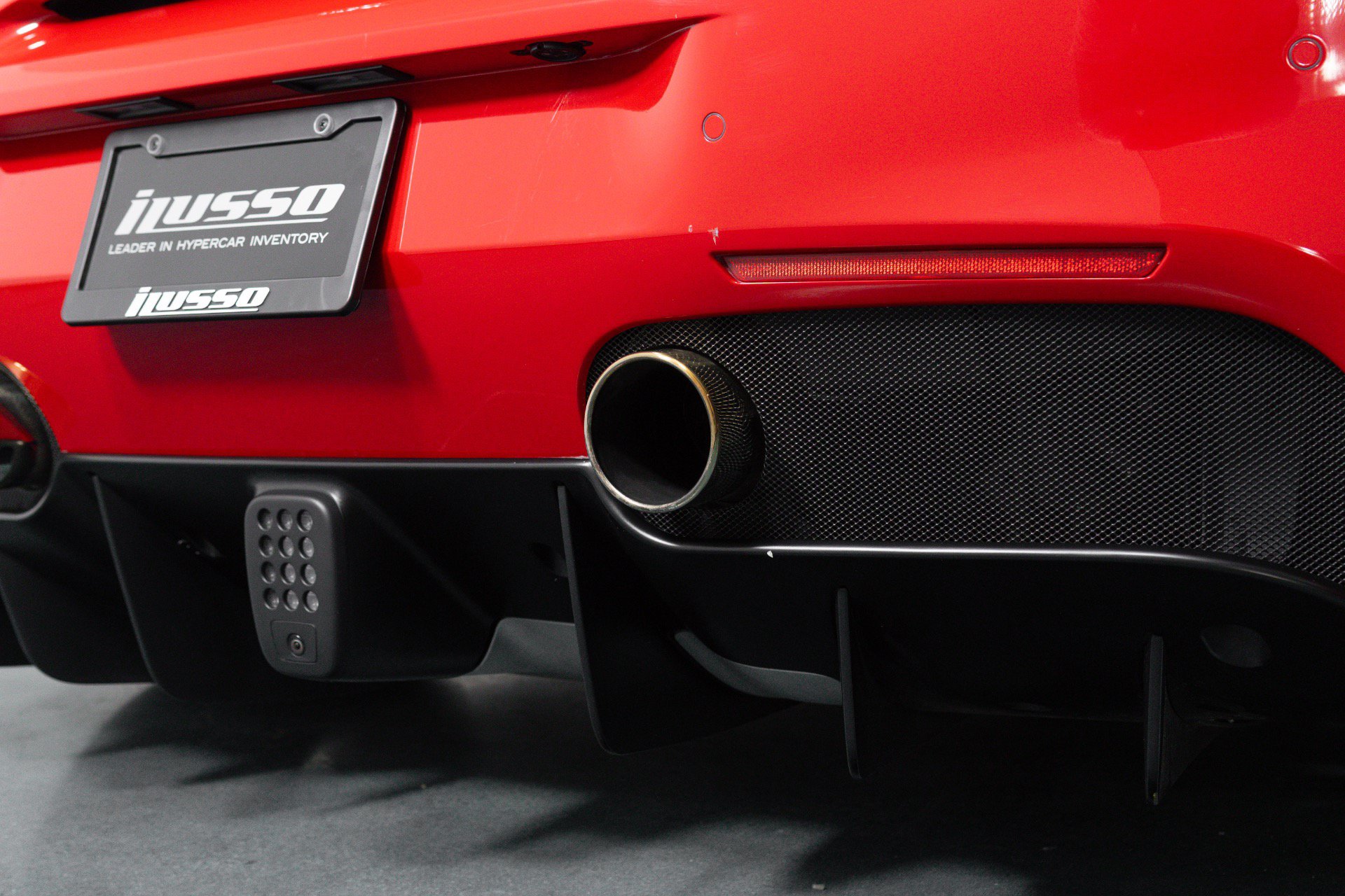 Used 2017 Ferrari 488 GTB RWD image 28