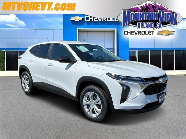 New 2026 Chevrolet Trax LS w/ Driver Confidence Package FWD image 1