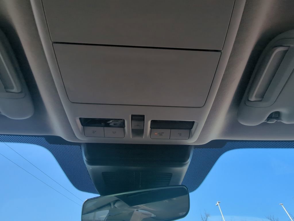 Used 2024 MAZDA MAZDA3 s image 19