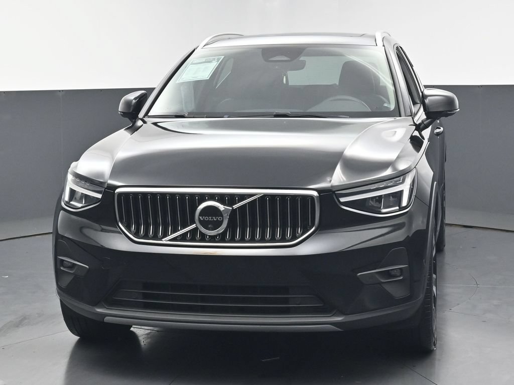 Used 2023 Volvo XC40 B5 Ultimate w/ Climate Package AWD/4WD image 7