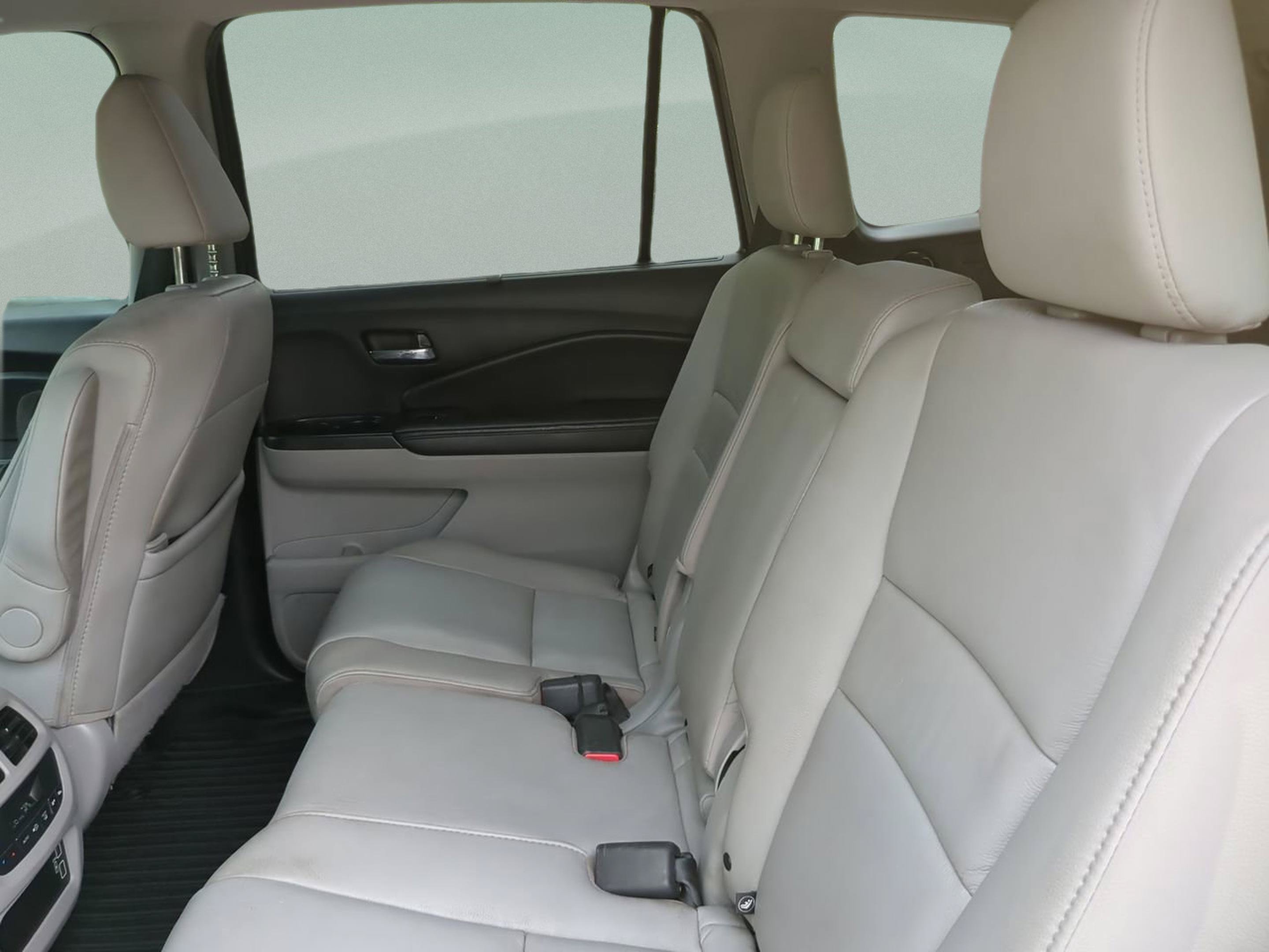 Certified 2021 Honda Pilot Special Edition image 18