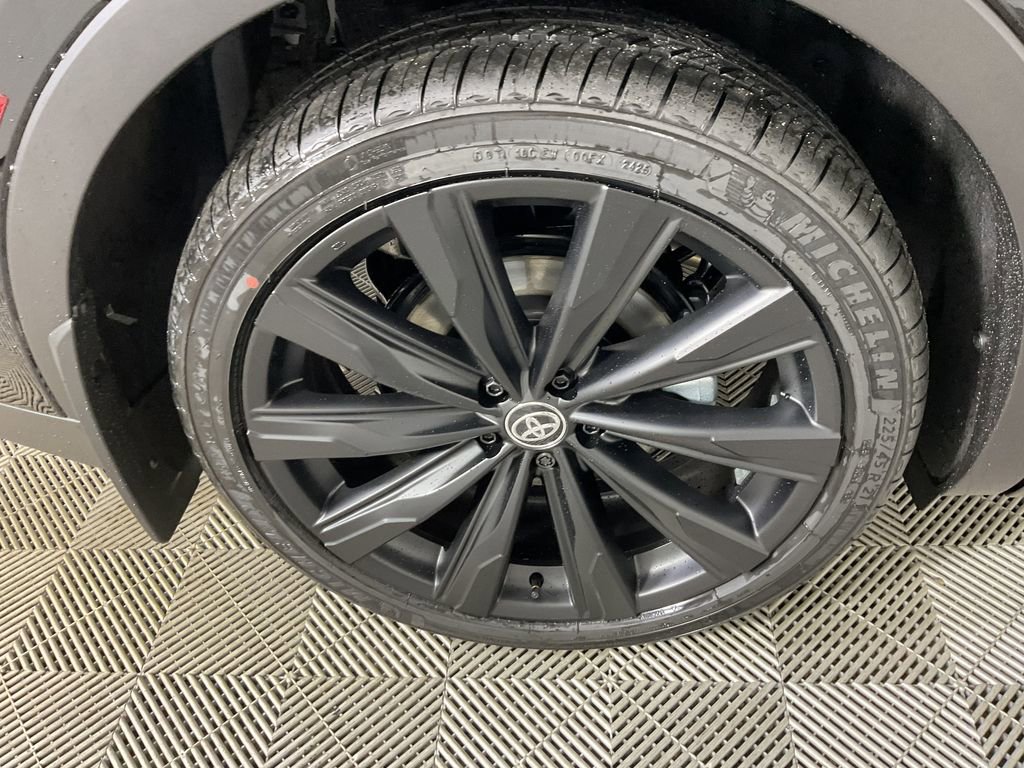 New 2026 Toyota Crown Nightshade image 9