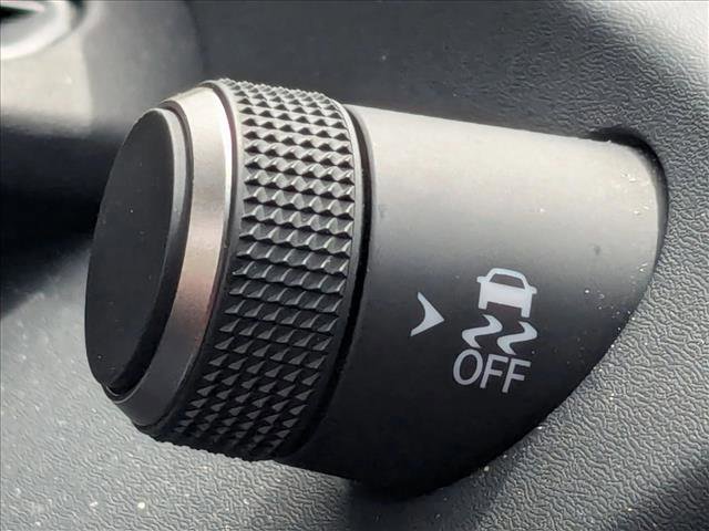 Used 2024 Lexus UX 250h FWD image 16