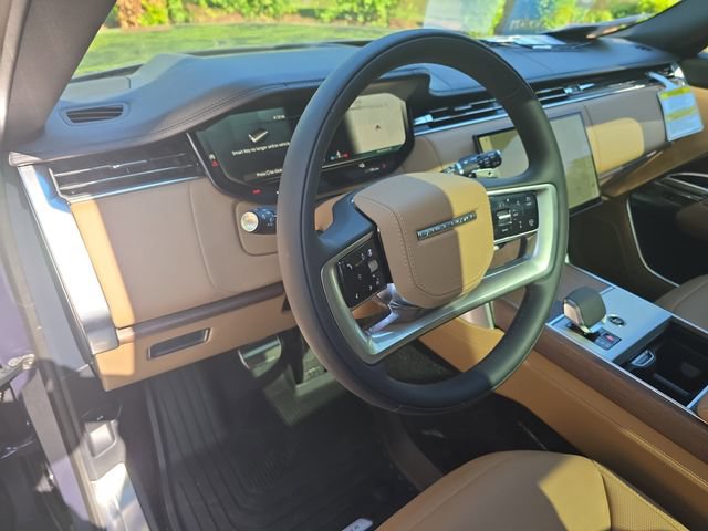 New 2026 Land Rover Range Rover Long Wheelbase SE AWD/4WD image 16