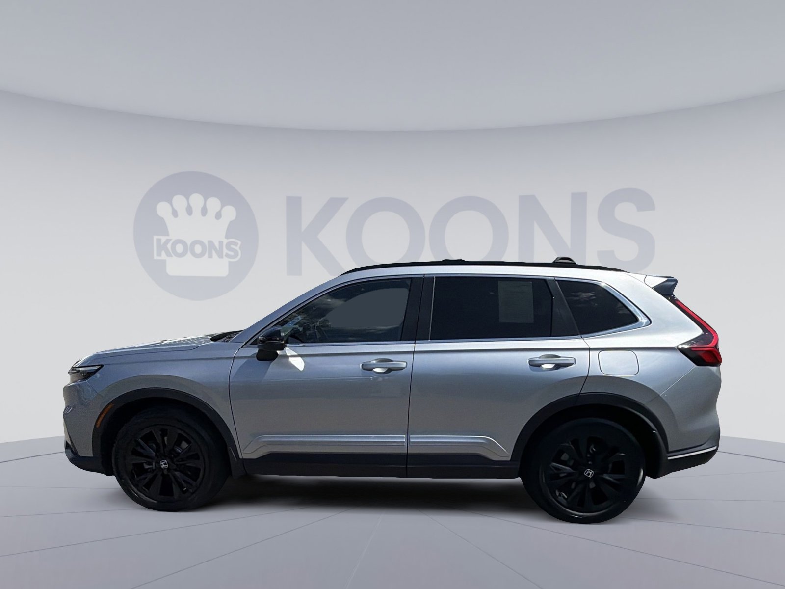 Used 2023 Honda CR-V Sport Touring image 2