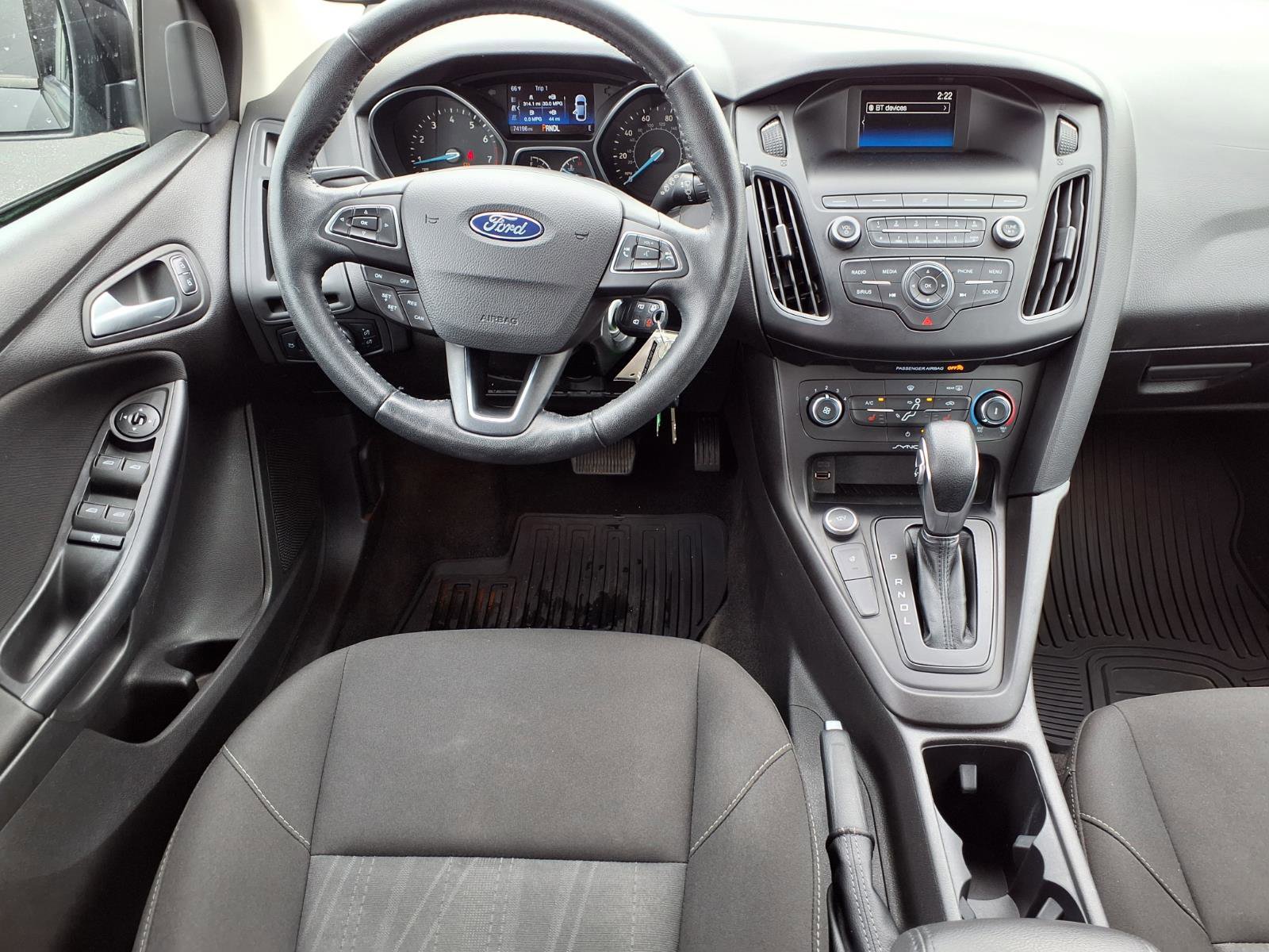 Used 2018 Ford Focus SE w/ Cold Weather Package image 2