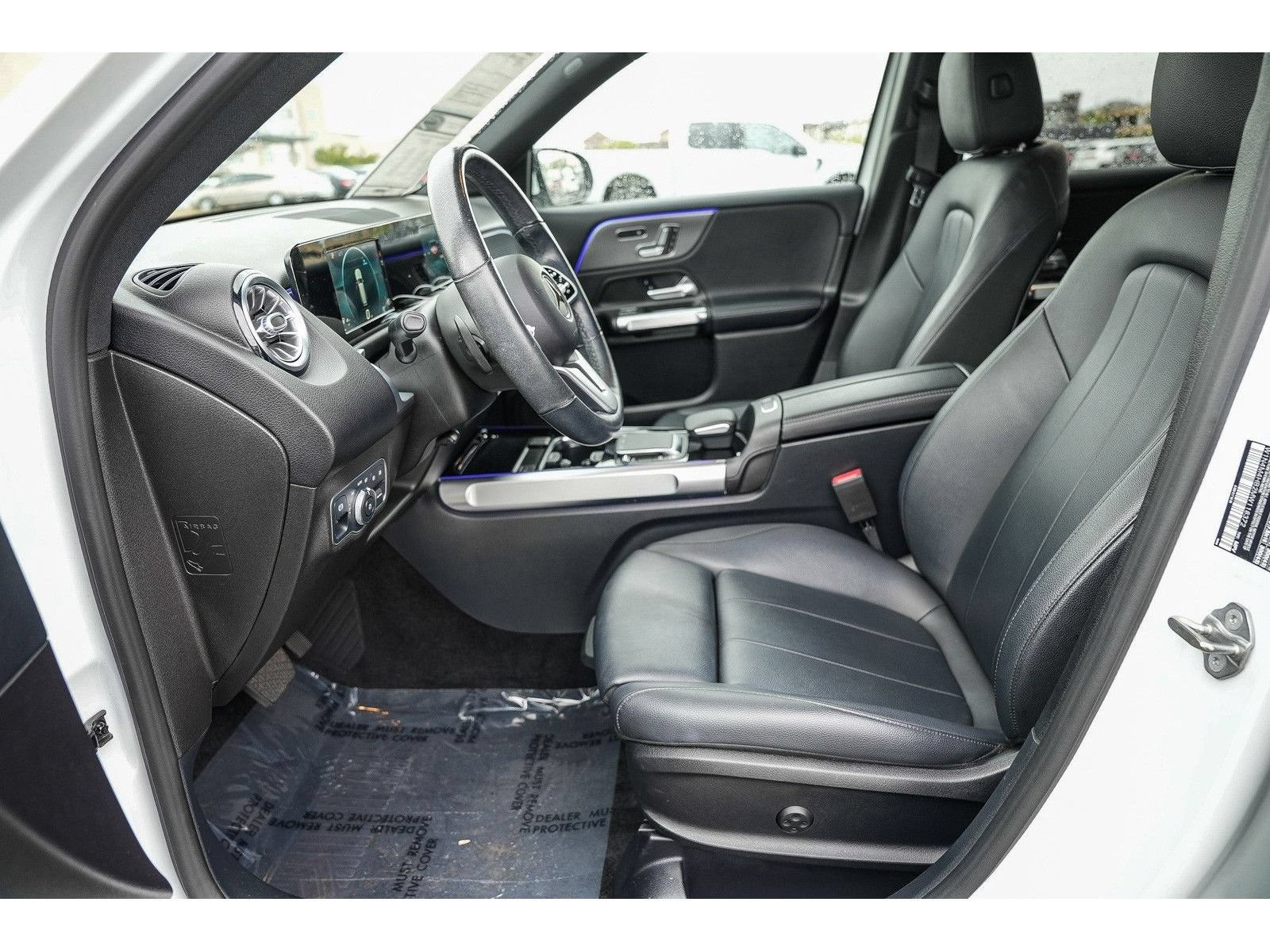 Used 2021 Mercedes-Benz GLB 250 4MATIC image 17