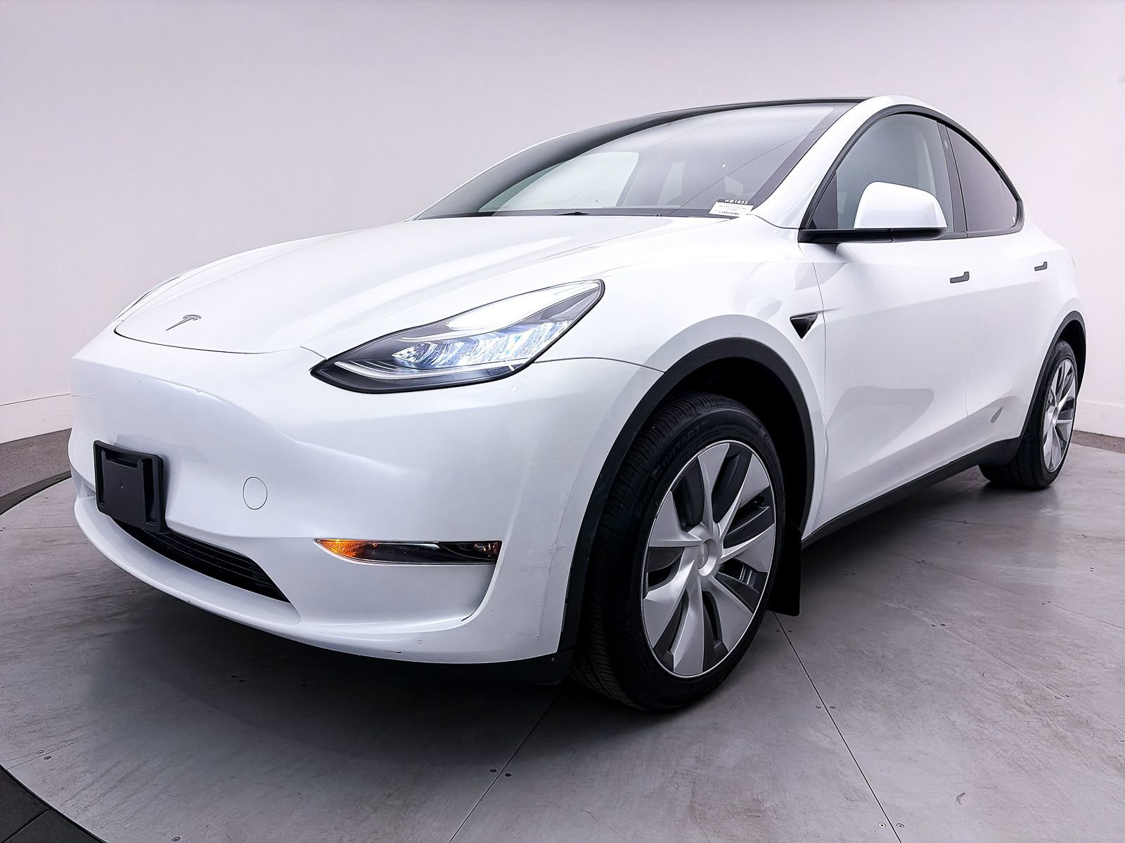 Used 2023 Tesla Model Y Long Range image 23