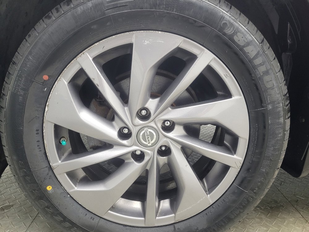 Used 2016 Nissan Rogue SL w/ SL Premium Package image 31