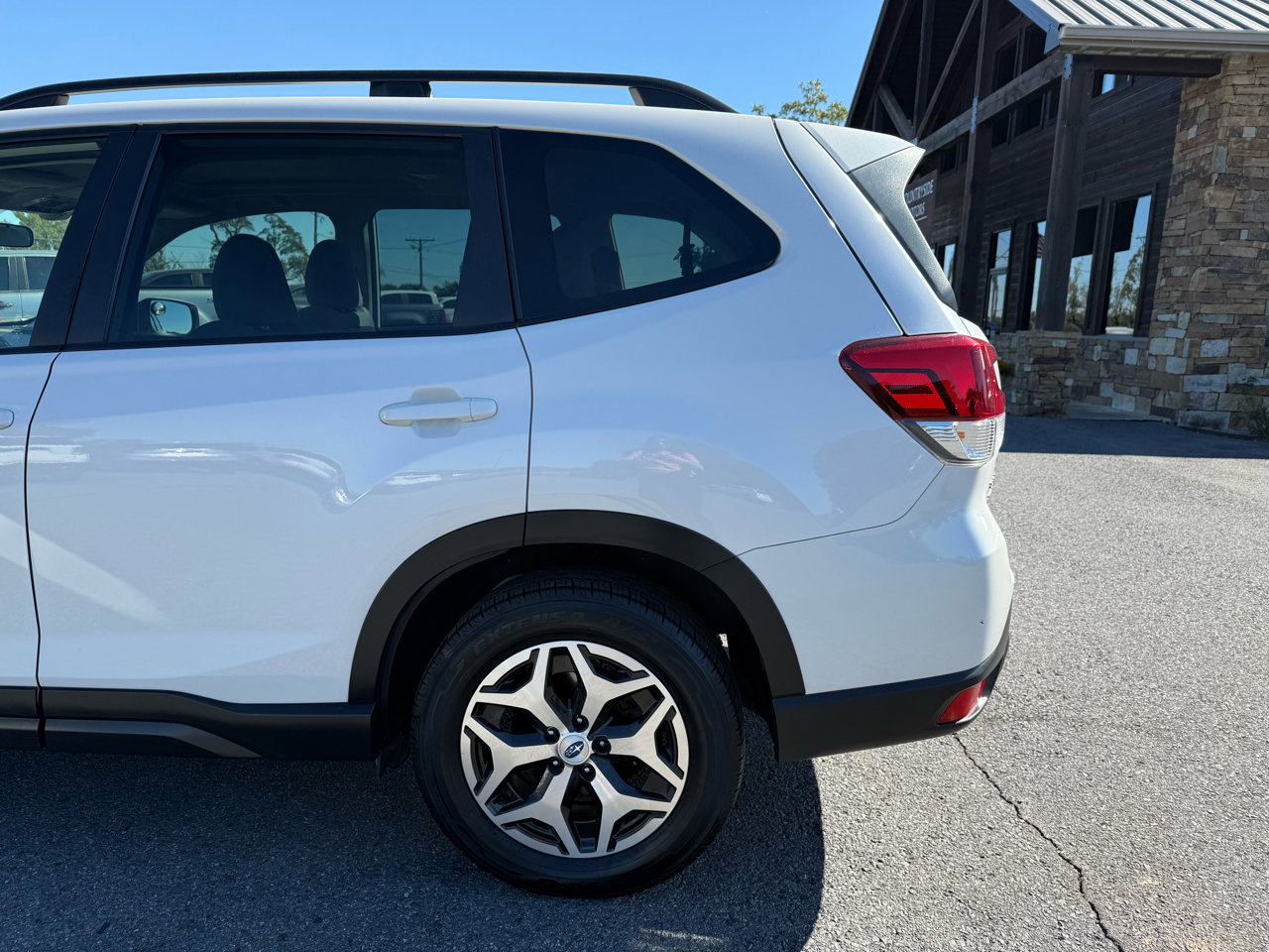 Used 2021 Subaru Forester Premium image 40