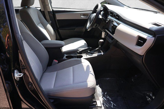 Used 2015 Toyota Corolla LE FWD image 27