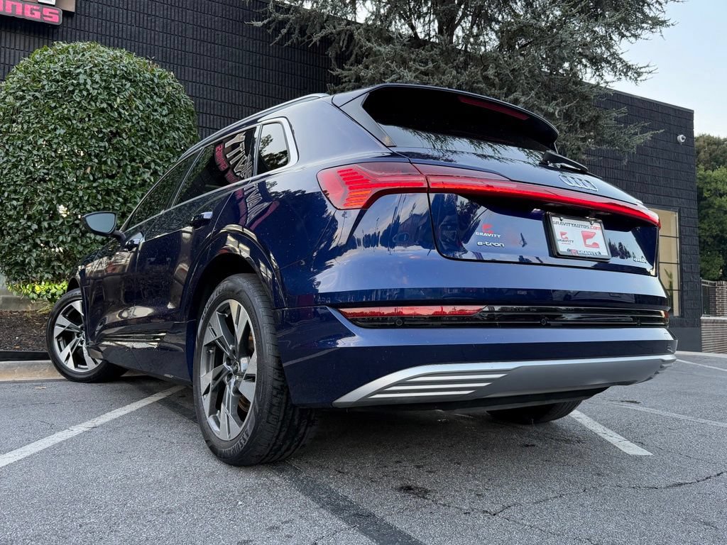Used 2022 Audi e-tron Premium AWD/4WD image 20