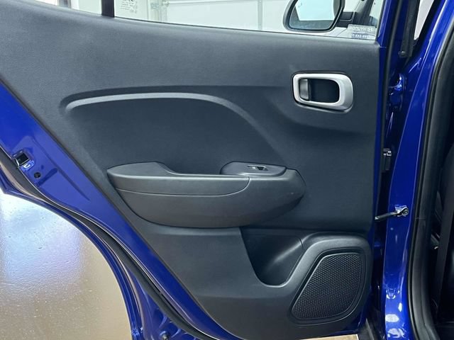Used 2021 Hyundai Venue SEL FWD image 18