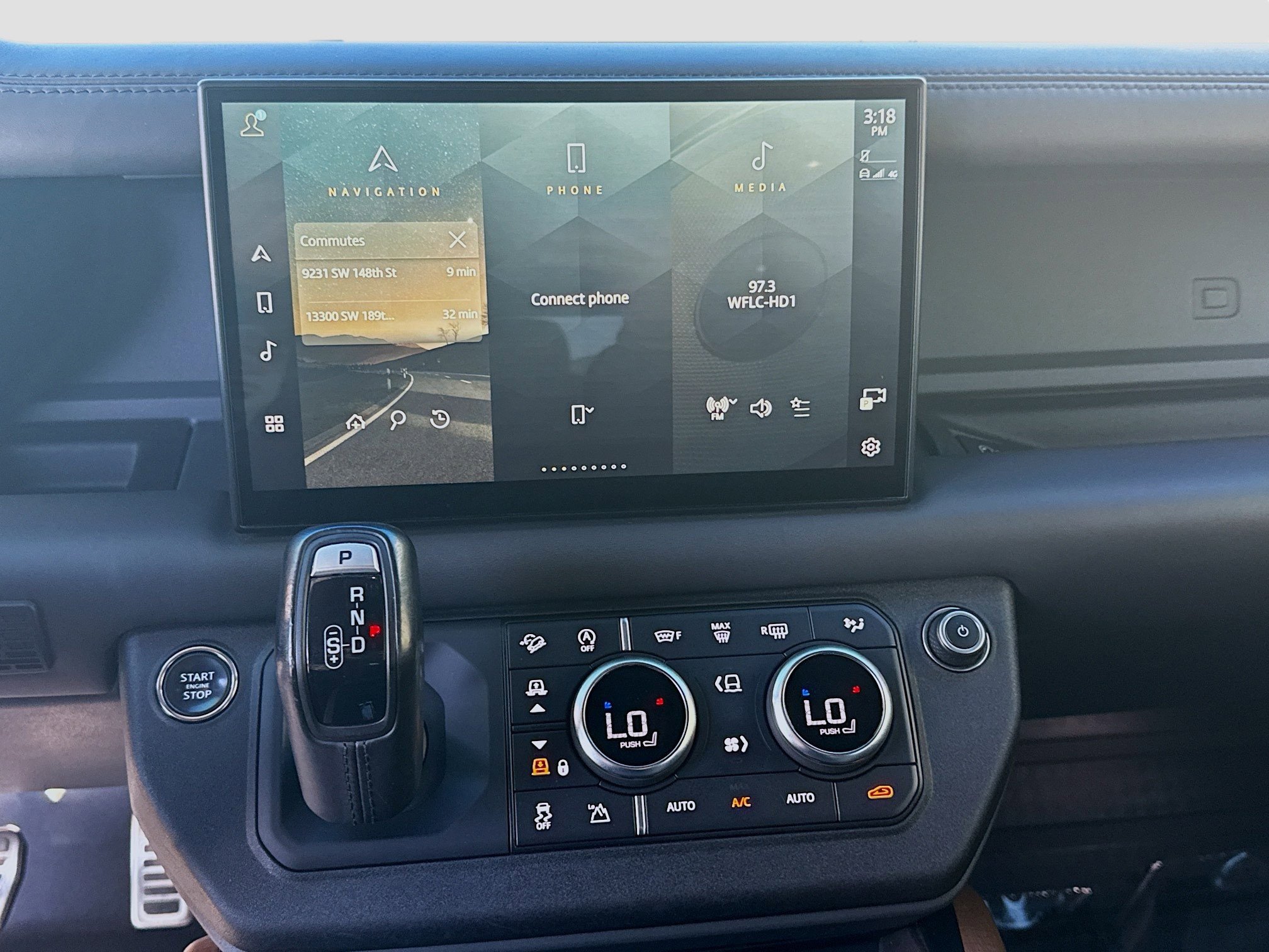 Used 2023 Land Rover Defender 110 X image 10