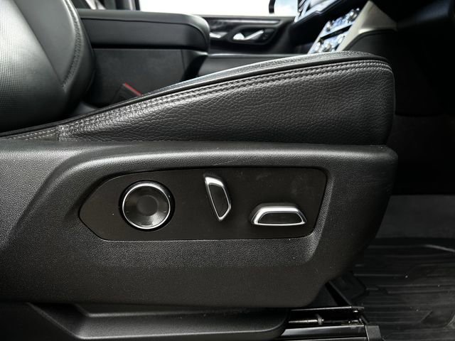Used 2023 GMC Yukon Denali w/ LPO, Floor Liner Package AWD/4WD image 32