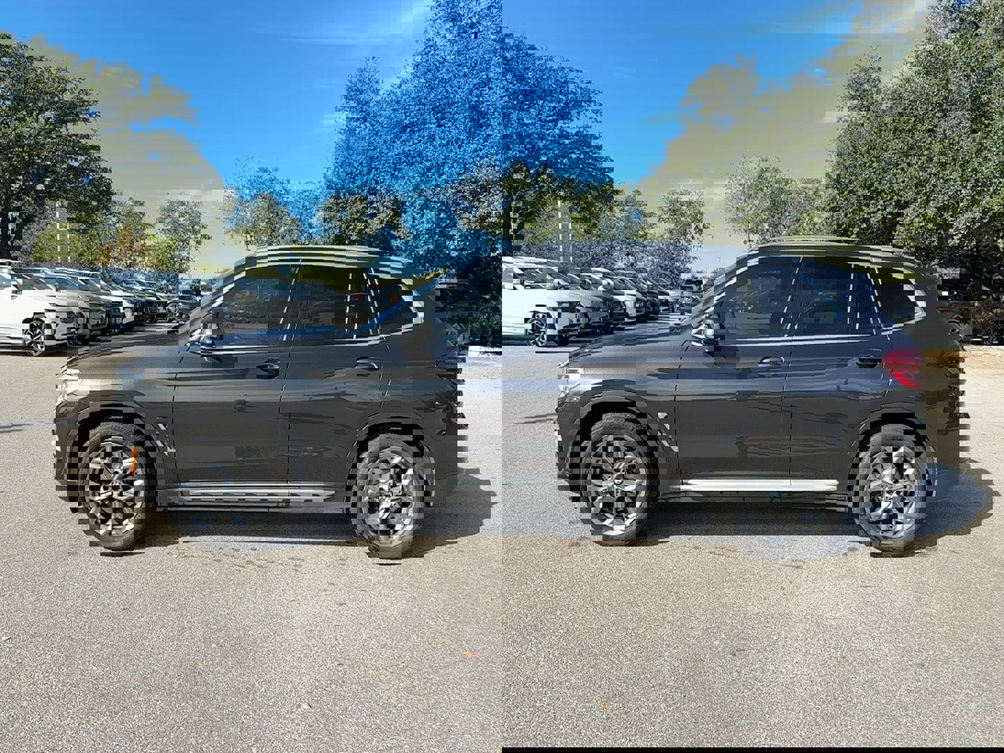 Used 2021 BMW X3 xDrive30i w/ Convenience Package image 3