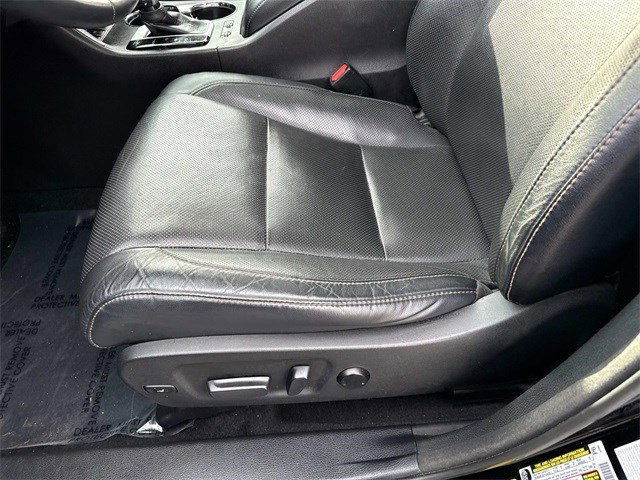 Used 2016 Toyota Highlander Limited image 15