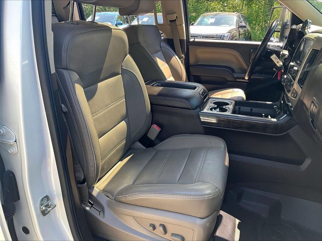 Used 2015 GMC Sierra 1500 Denali w/ Driver Alert Package AWD/4WD image 10
