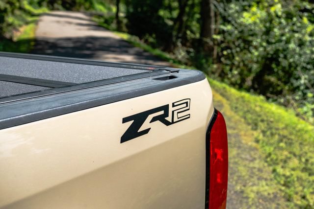 Used 2022 Chevrolet Colorado ZR2 AWD/4WD image 9