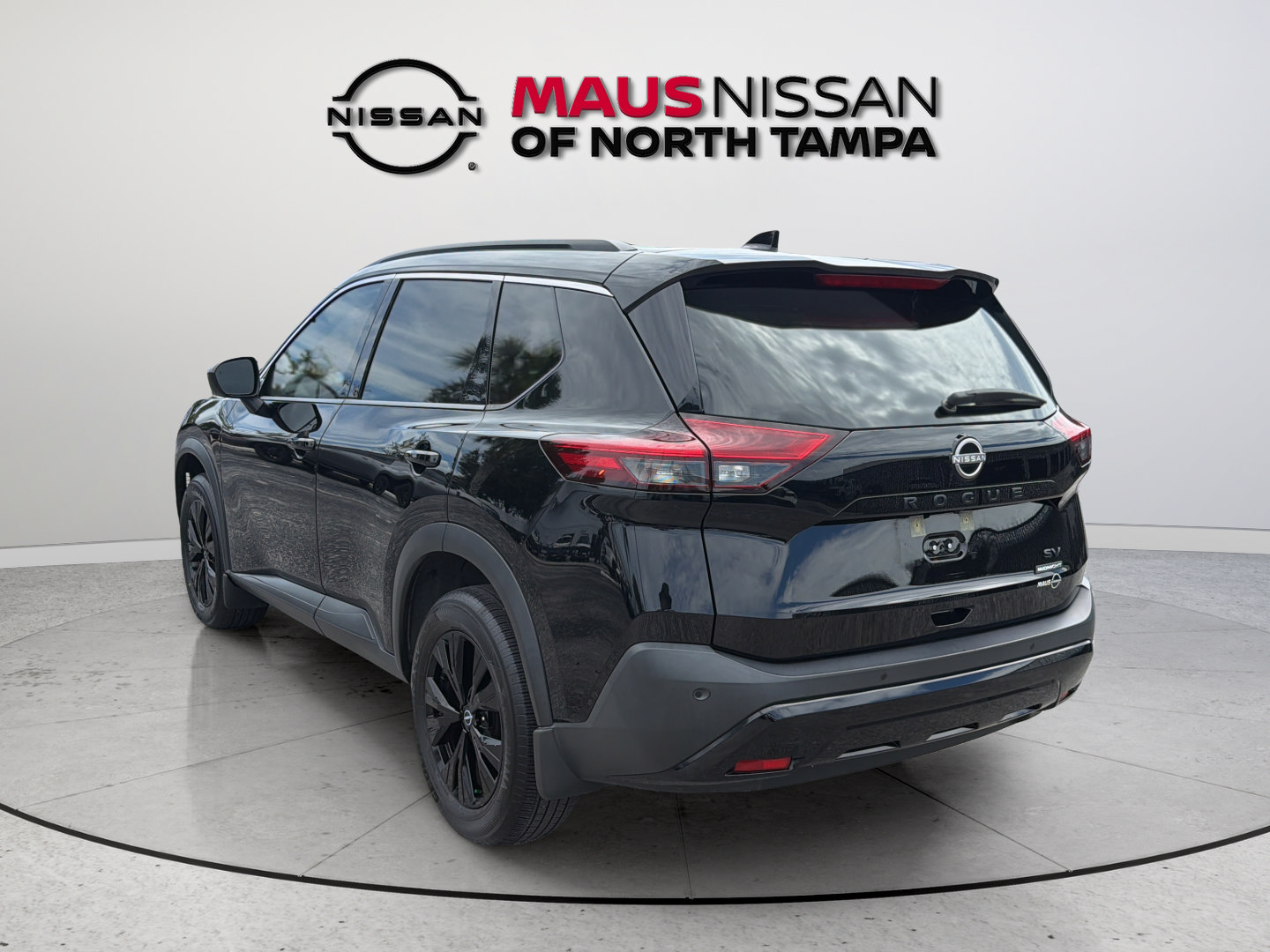 Used 2023 Nissan Rogue SV w/ SV Premium B Package FWD image 8
