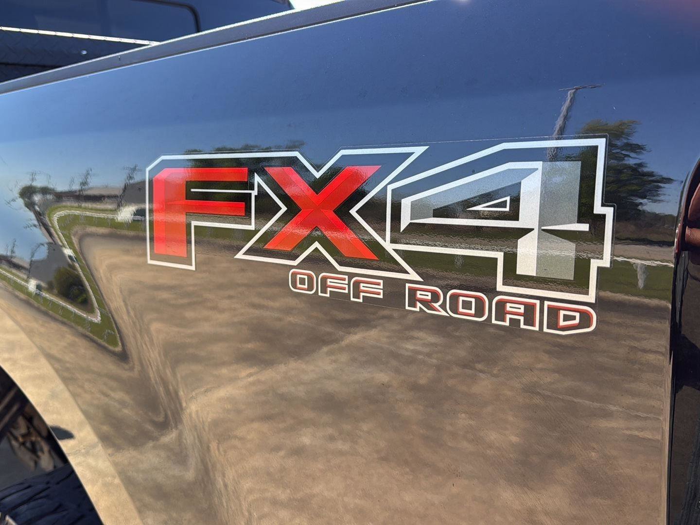 Used 2019 Ford F250 XLT w/ XLT Premium Package image 12