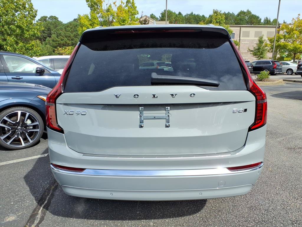 New 2026 Volvo XC90 B6 Plus w/ Protection Package Premier AWD/4WD image 4