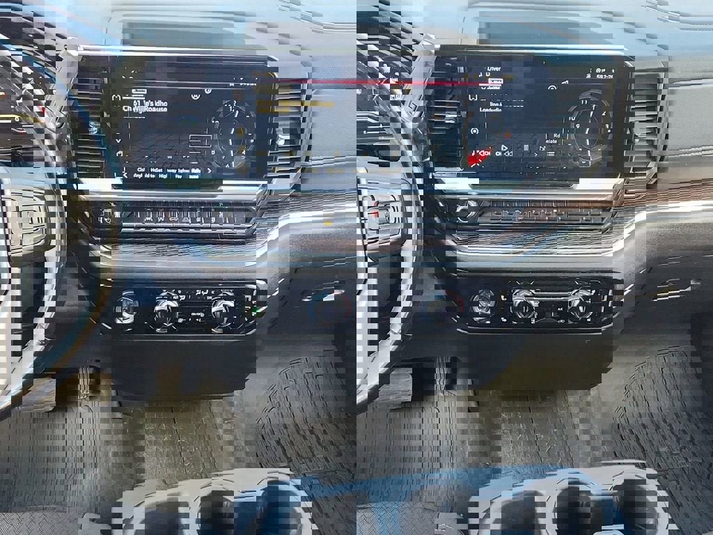 Used 2024 GMC Sierra 1500 Elevation w/ LPO, Elevation Black Package image 11