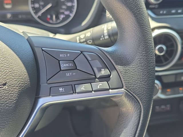 Certified 2025 Nissan Sentra SV image 31