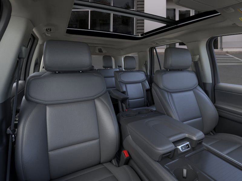 New 2026 Ford Expedition Active image 11