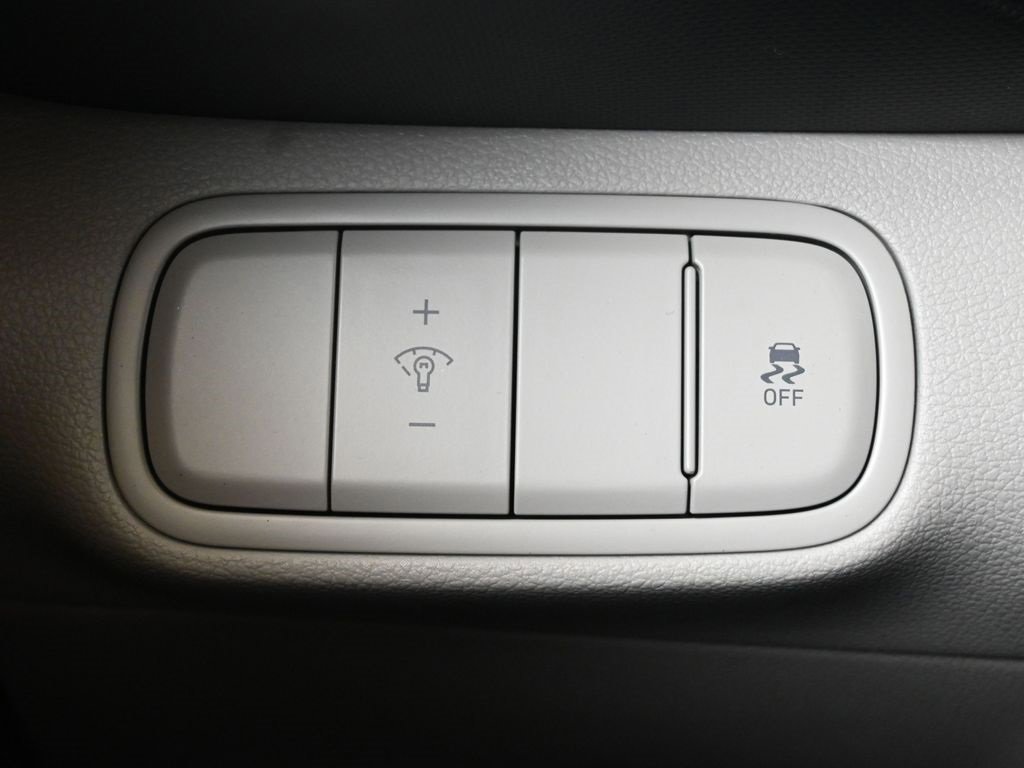 New 2026 Hyundai Venue SEL image 24