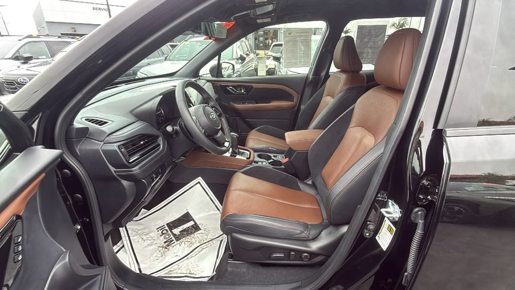 Certified 2025 Subaru Forester Touring w/ Popular Package - Touring AWD/4WD image 17