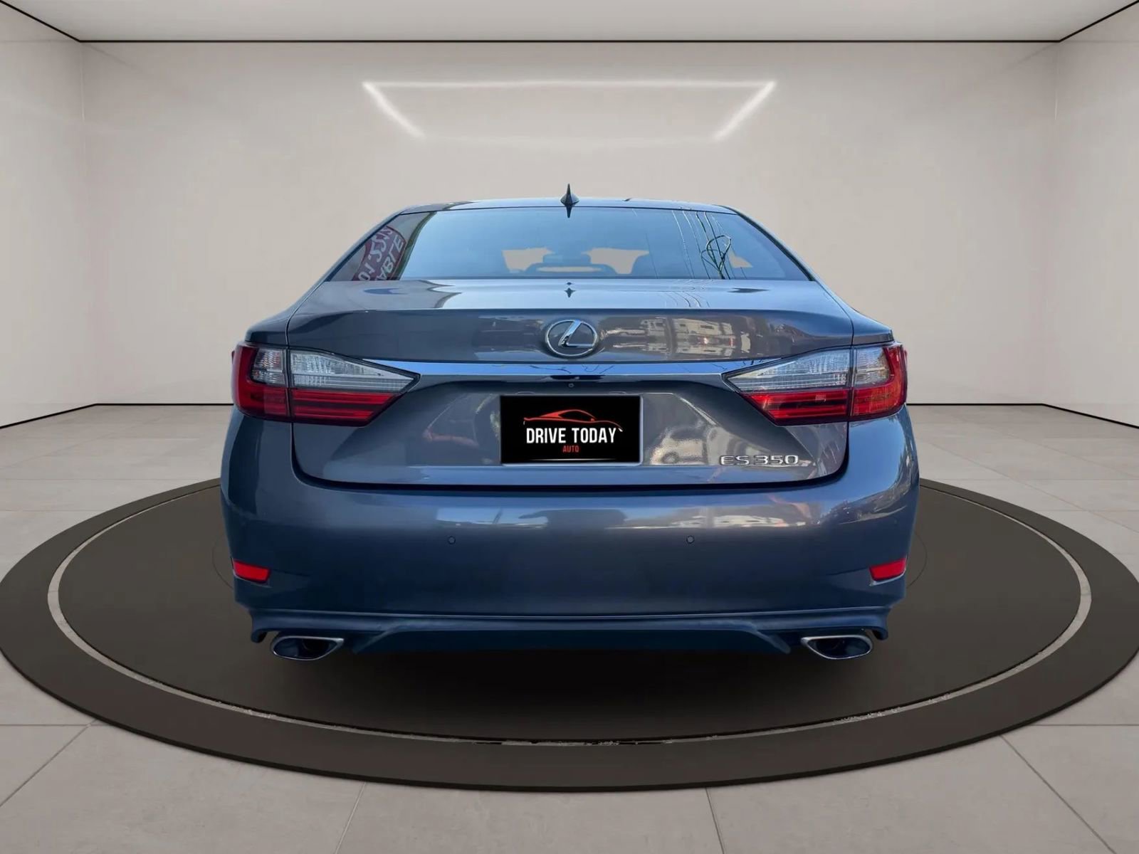 Used 2018 Lexus ES 350 w/ Navigation System Package image 4