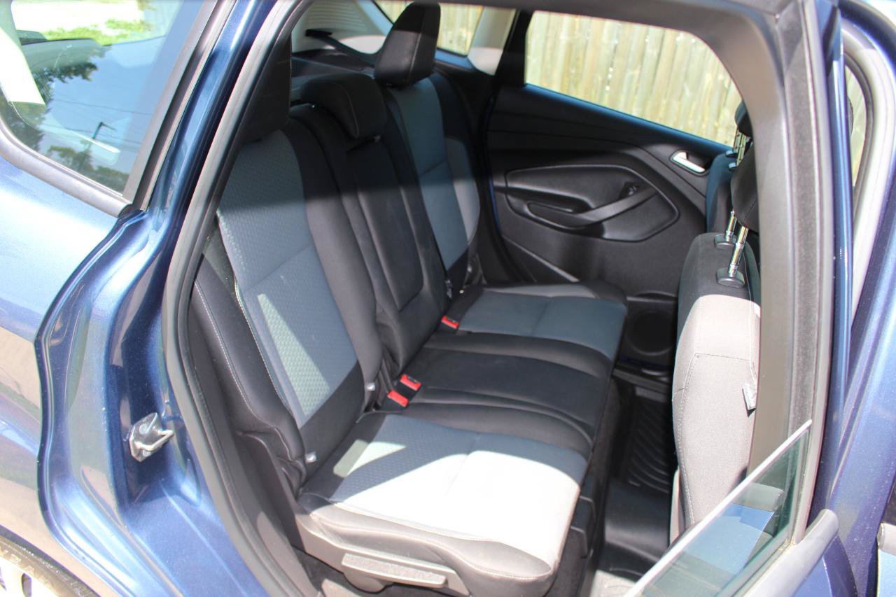 Used 2018 Ford C-MAX SE w/ Cold Weather Package FWD image 34