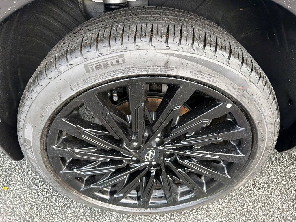 New 2026 Hyundai Santa Fe Calligraphy FWD image 17