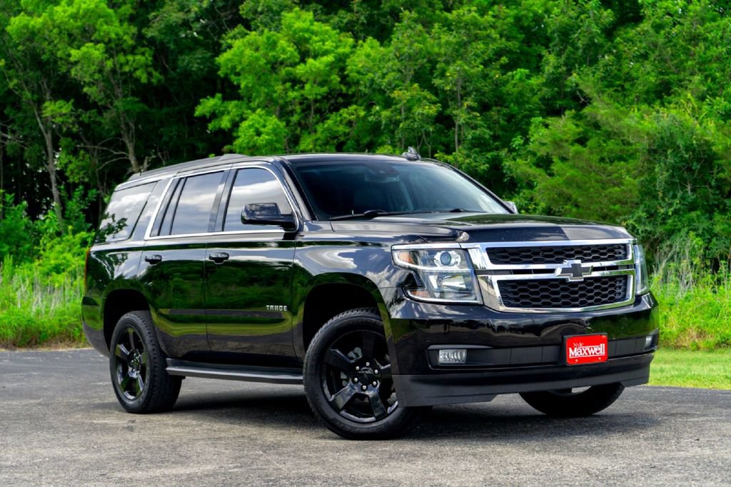 Used 2018 Chevrolet Tahoe LT w/ Luxury Package RWD image 1