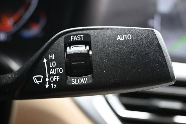 Used 2019 BMW 330i Sedan w/ Convenience Package RWD image 21