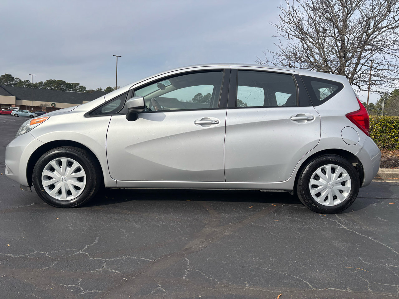 Used 2016 Nissan Versa Note S Plus image 2