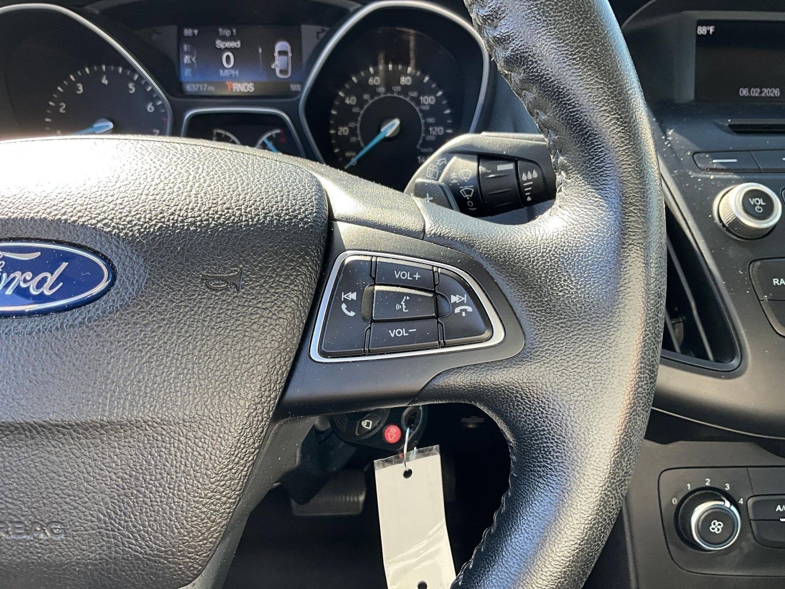 Used 2015 Ford Focus SE w/ SE Sport Package FWD image 11